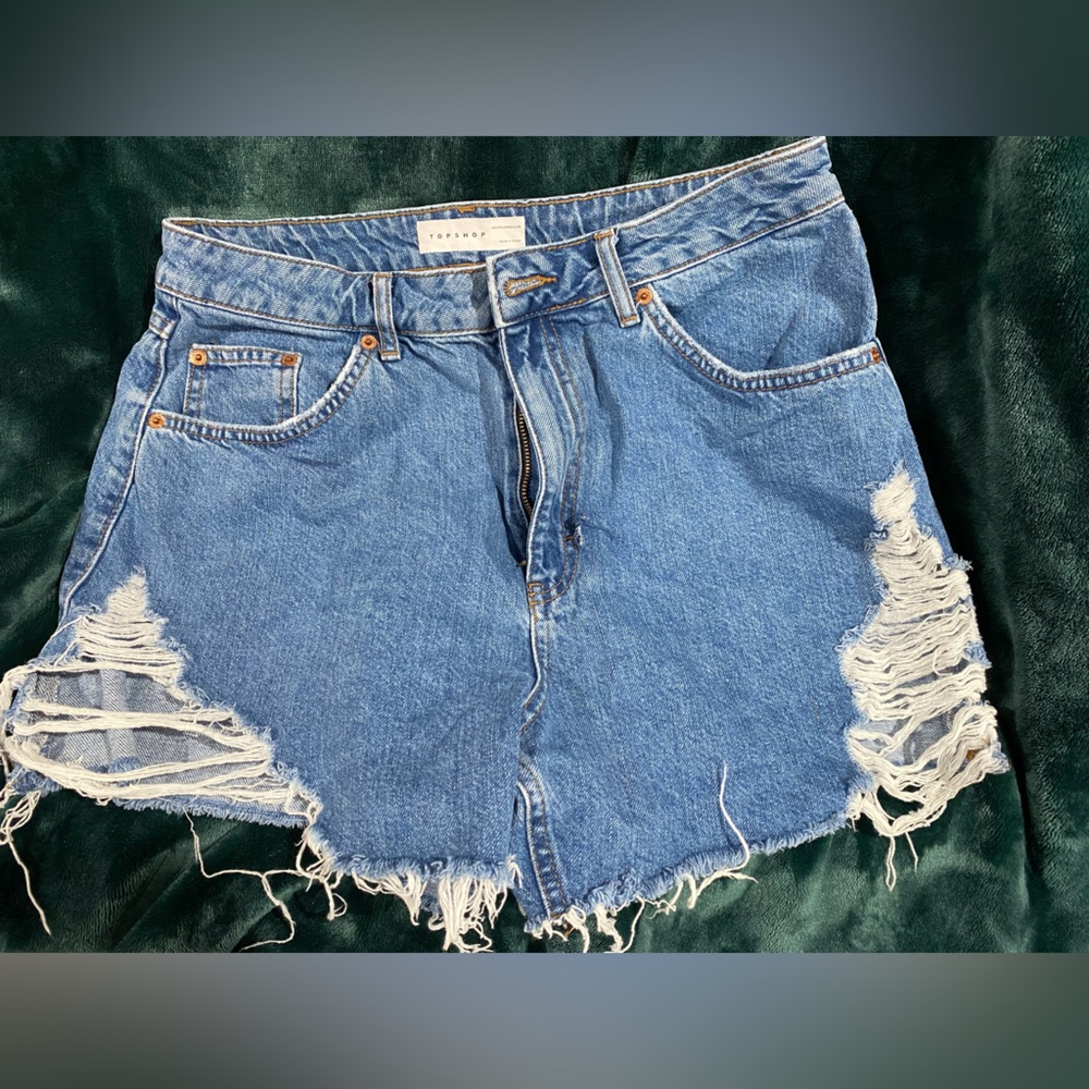 Distressed high rise shorts. Size 30